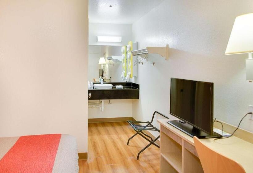 غرفة قياسية رباعية, Motel 6 Gulfport, Ms Airport