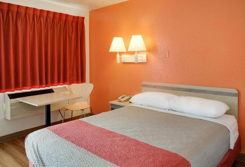 غرفة قياسية رباعية, Motel 6 Gulfport, Ms Airport