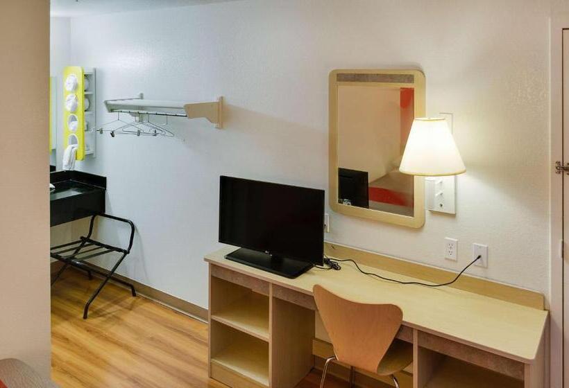 غرفة قياسية لذوى الاحتياجات الخاصة, Motel 6 Gulfport, Ms Airport