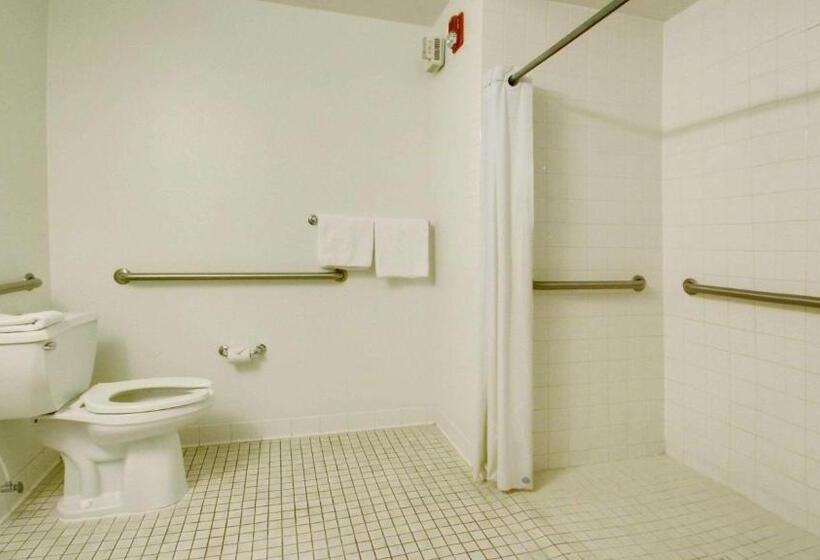 适合残疾人使用的标准间, Motel 6 Lehi, Ut  Thanksgiving Point