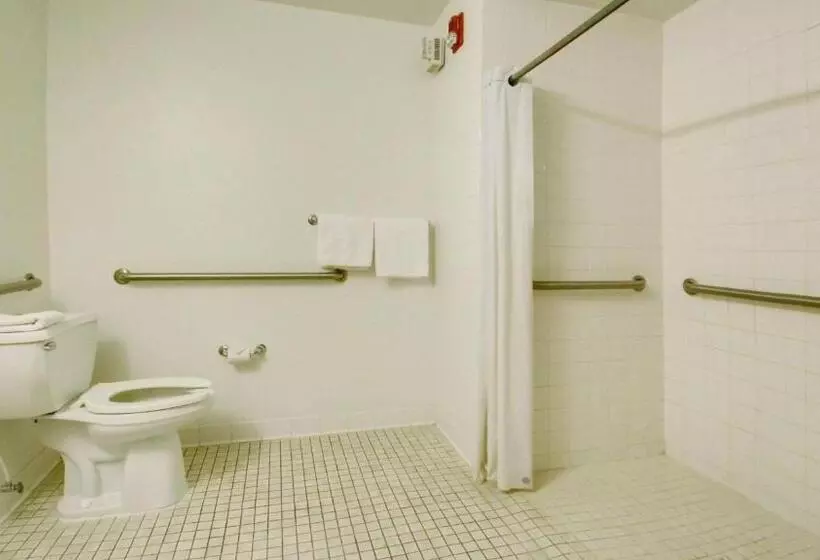 身障者適用スタンダードルーム, Motel 6 Lehi, Ut Thanksgiving Point