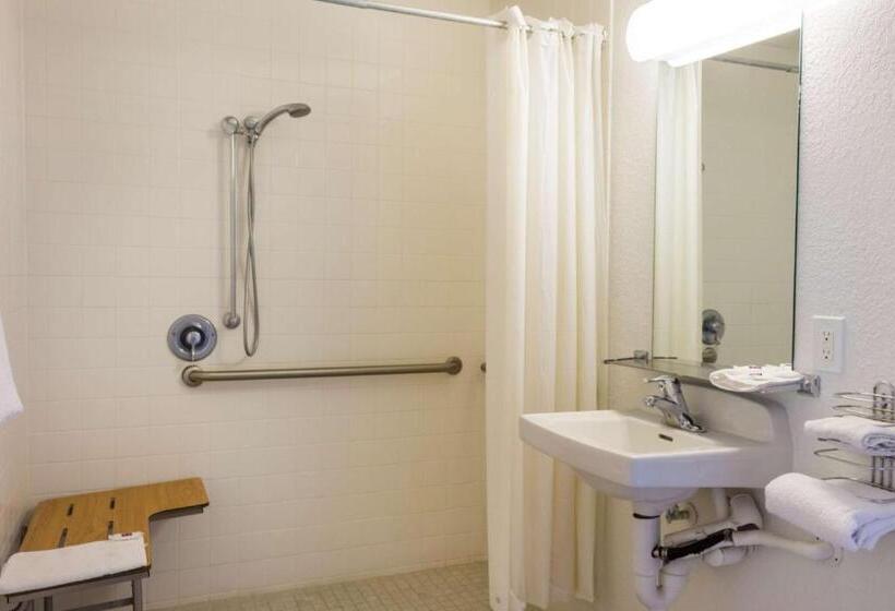 身障者適用スタンダードルーム, Motel 6 Mojave, Ca