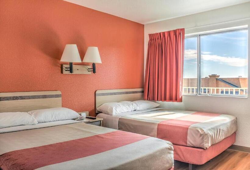 デラックスルーム, Motel 6 Mojave, Ca