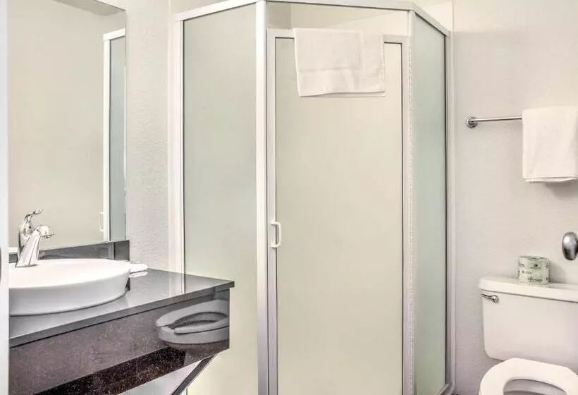 デラックスルーム, Motel 6 Mojave, Ca