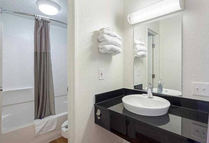 غرفة قياسية لذوى الاحتياجات الخاصة, Motel 6spokane, Wa  East