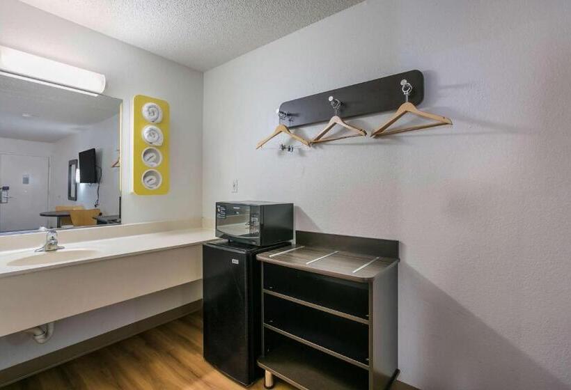 キングサイズベッドのスタンダードルーム, Motel 6 dothan, Al