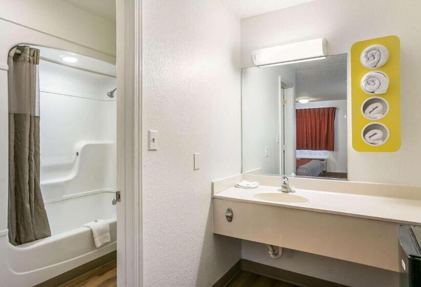 デラックスの4人部屋, Motel 6 dothan, Al