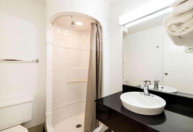 اتاق لوکس با تخت بزرگ, Motel 6 Greenville, Tx