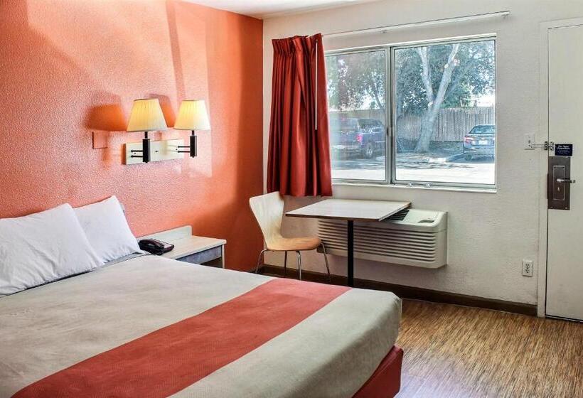 غرفة قياسية, Motel 6king City, Ca