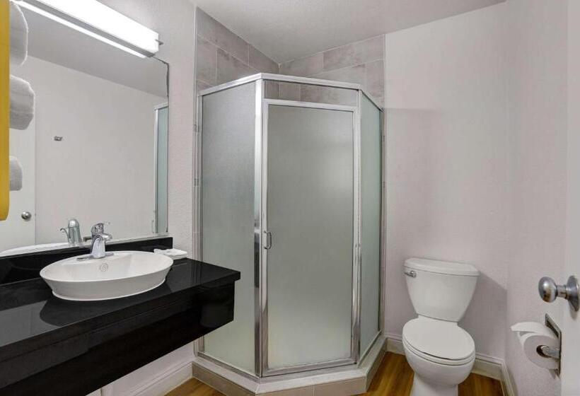 Стандартный Номер Кровать Кинг, Motel 6king City, Ca