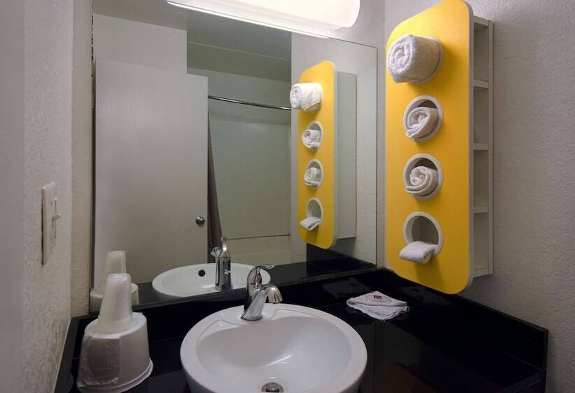 חדר סטנדרט שתי מיטות זוגיות, Motel 6merrillville, In