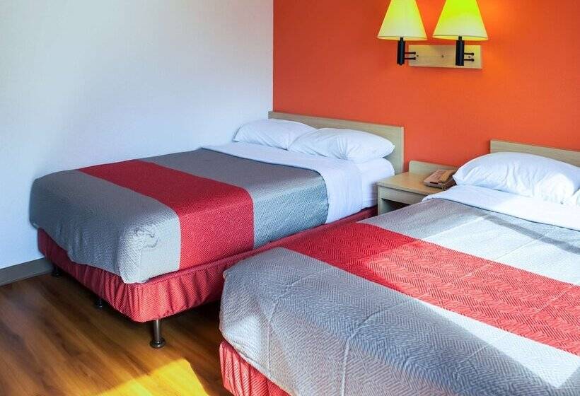 Номер Стандарт 2 Двуспальные Кровати, Motel 6porterville, Ca