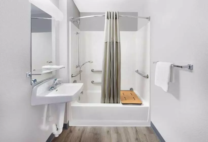 身障者適用スタンダードルーム, Motel 6 Woodland, Ca Sacramento Airport