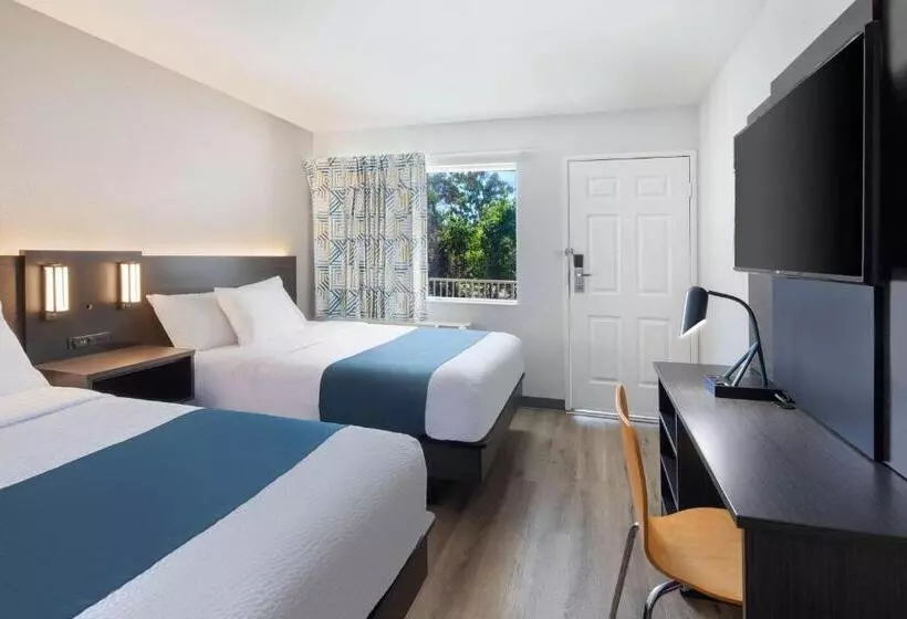 デラックスの４人部屋, Motel 6 Woodland, Ca Sacramento Airport