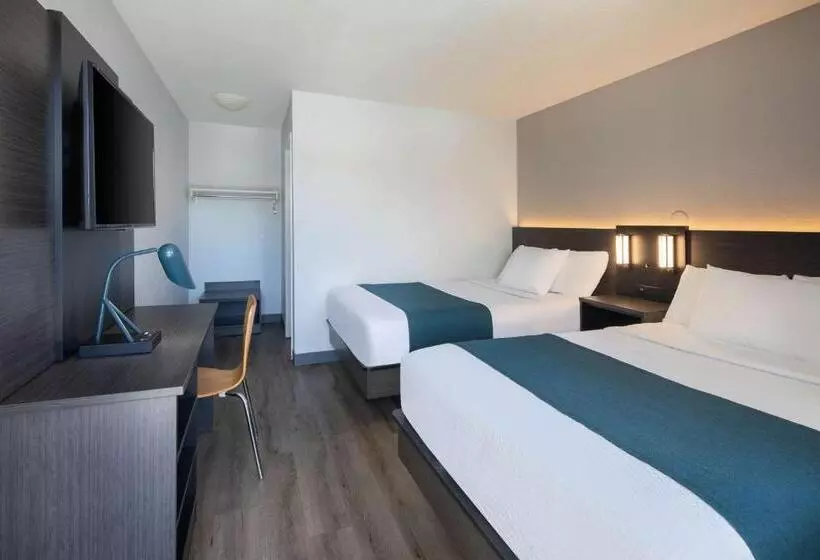 デラックスの４人部屋, Motel 6 Woodland, Ca Sacramento Airport