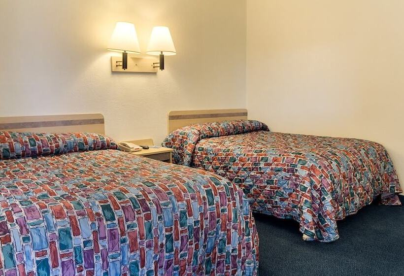 اتاق استاندارد با 2 تخت دوبل, Express Inn Near Columbus Airport