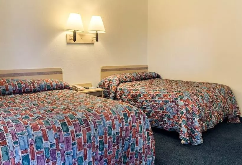 Standard-huone 2 Parivuodetta, Express Inn Near Columbus Airport