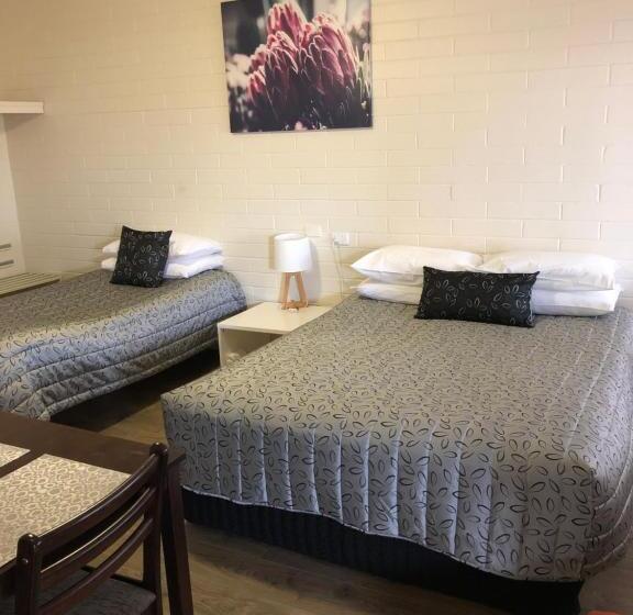 غرفة قياسية, Pampas Motel