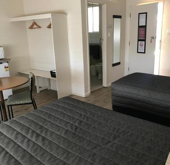 غرفة قياسية, Pampas Motel