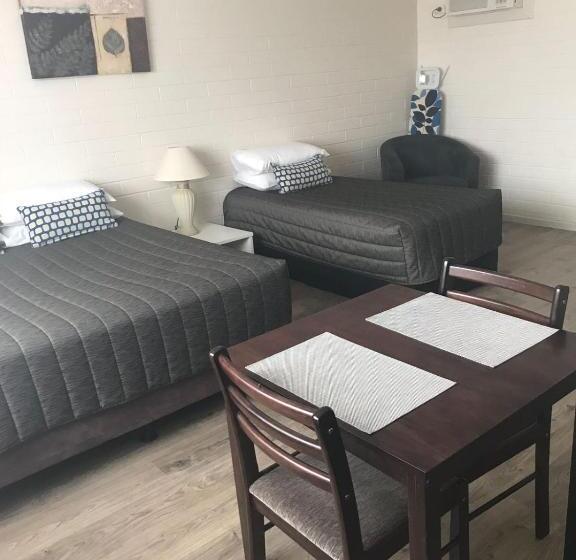 غرفة قياسية, Pampas Motel