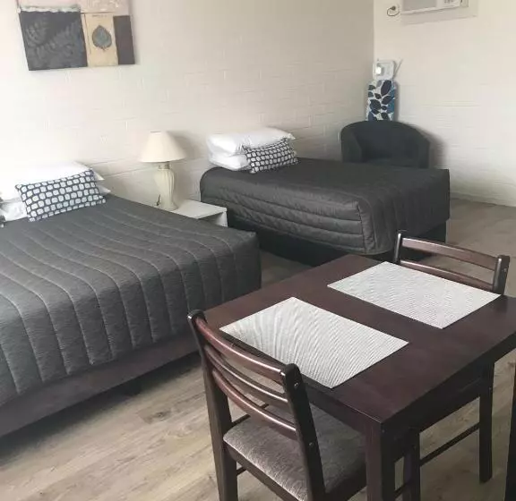 اتاق استاندارد, Pampas Motel
