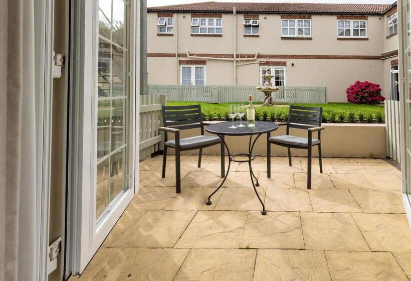 غرفة كلاسيكية, Beach House