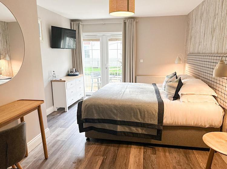 غرفة كلاسيكية, Beach House