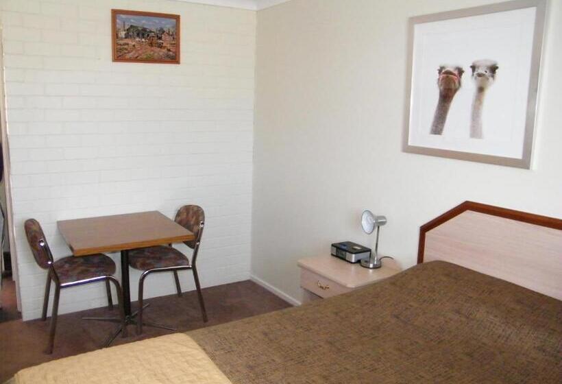 수피리어 룸, Clansman Motel