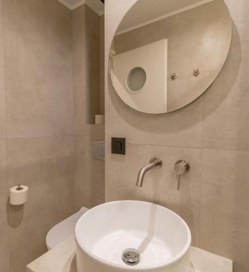 חדר סטנדרט לשלושה עם נוף צדדי לים, Artina