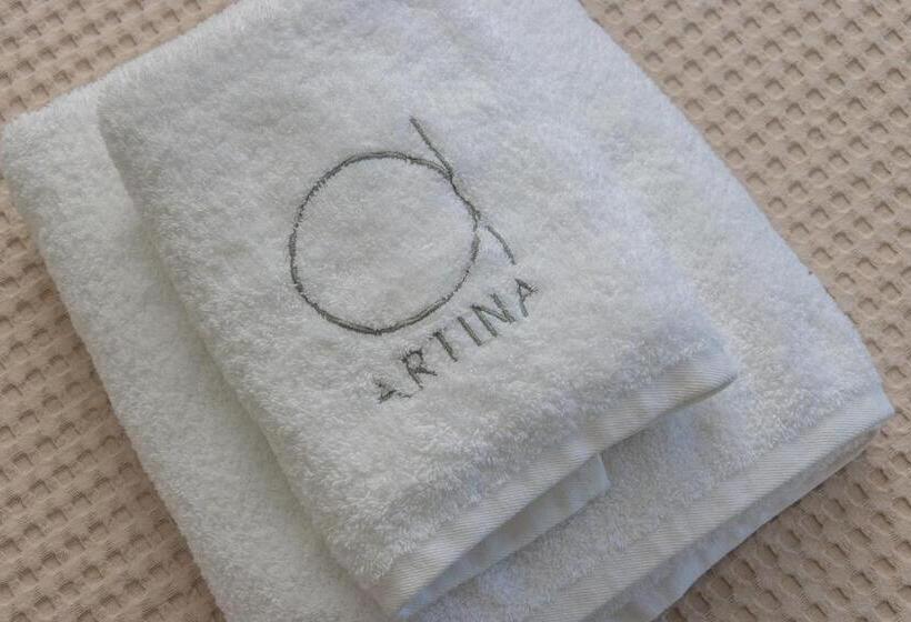 חדר סטנדרט לשלושה עם נוף צדדי לים, Artina