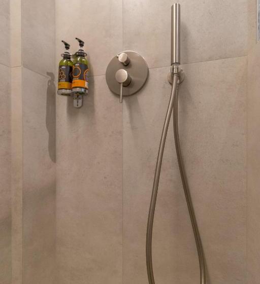 חדר סטנדרט לשלושה עם נוף צדדי לים, Artina