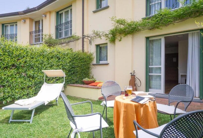 سوییت جونیور, Ca Del Moro Resort