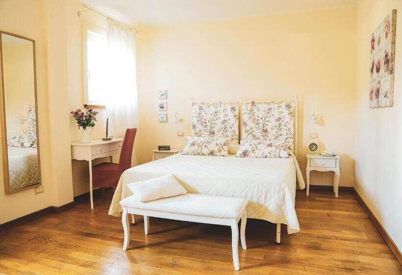 Полулюкс, Ca Del Moro Resort