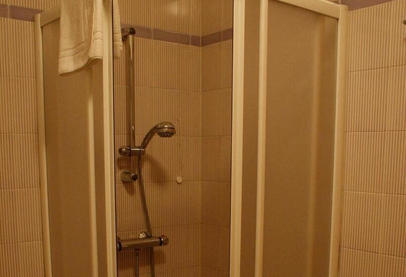 Полулюкс, Ca Del Moro Resort