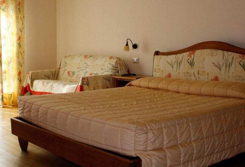 Номер Стандарт Трехместный, Ca Del Moro Resort