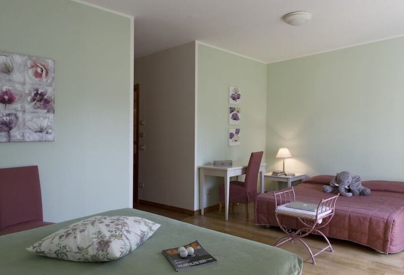 Полулюкс, Ca Del Moro Resort