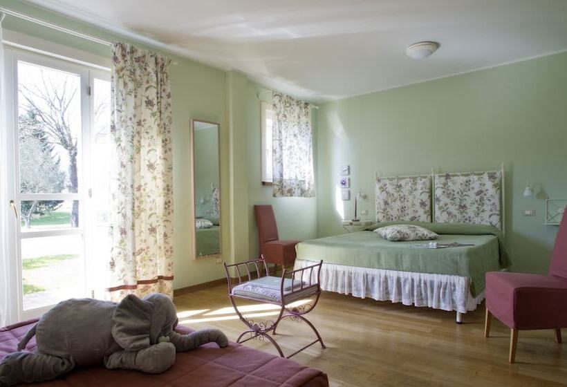 سوییت جونیور, Ca Del Moro Resort