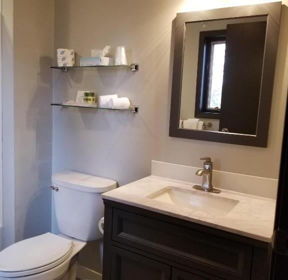 غرفة قياسية سرير كينج, Cedar Creek