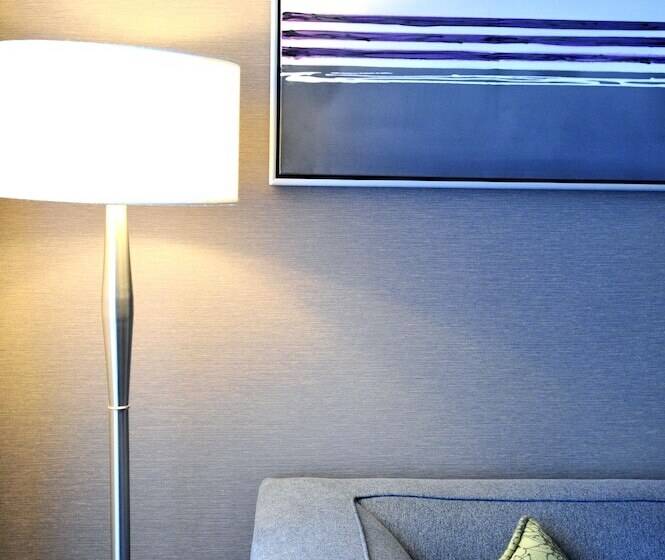 スタンダードルーム, Forestel