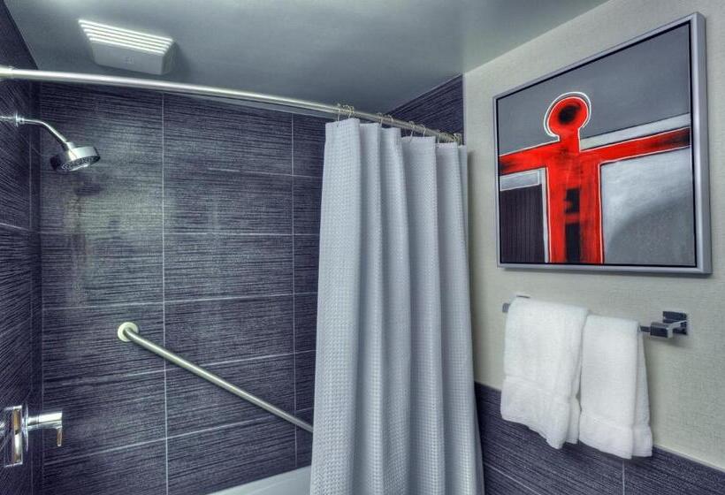 キングサイズベッドのスタンダードルーム, Forestel