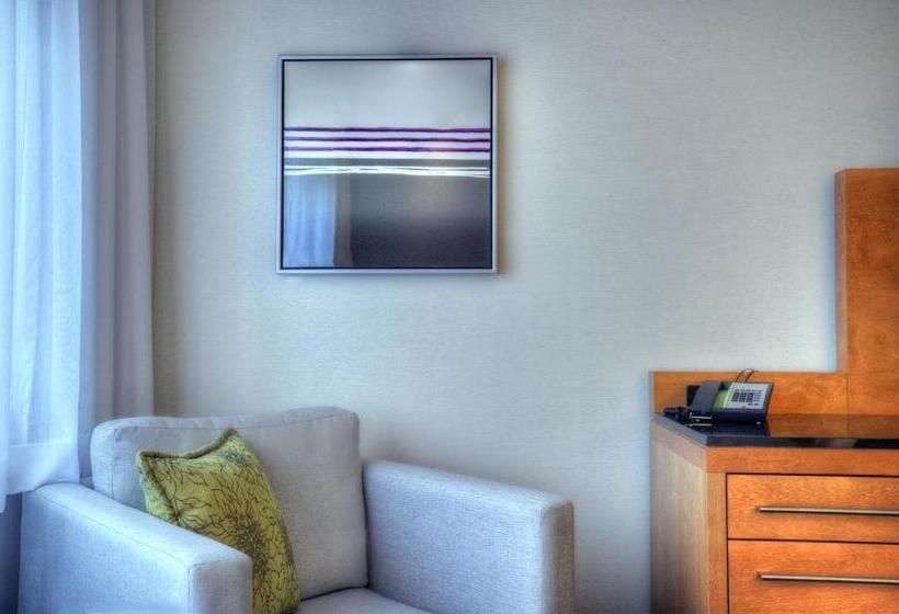 スタンダードルーム, Forestel