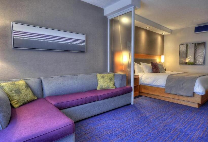 キングサイズベッドのスイートルーム, Forestel