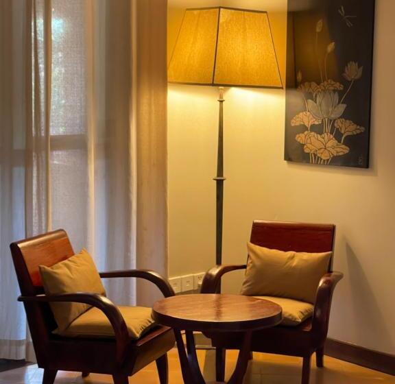 اتاق لوکس با چشمانداز استخر, La Palmeraie D'angkor