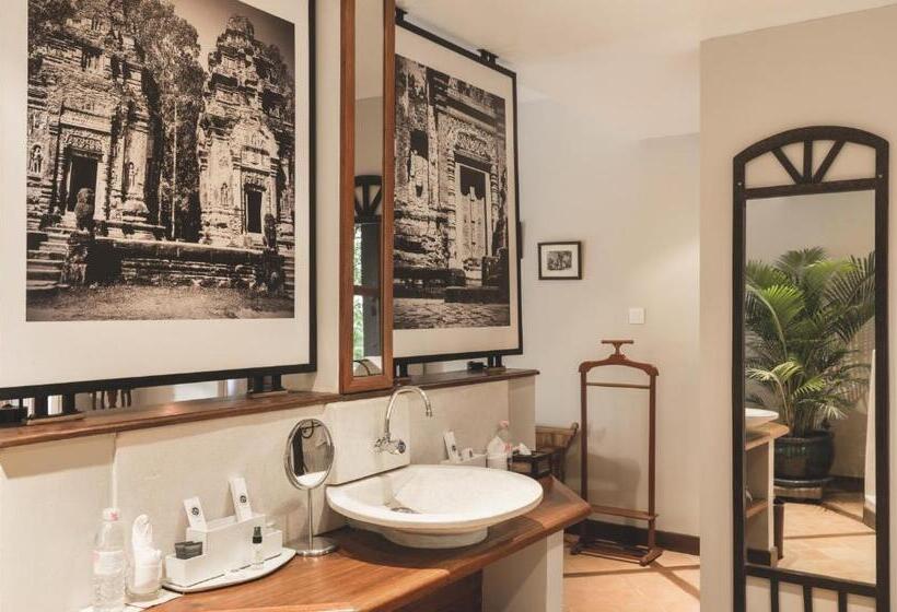 اتاق استاندارد سه تخته با چشمانداز استخر, La Palmeraie D'angkor