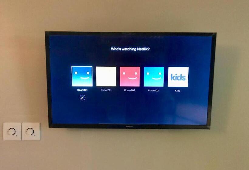 اتاق استاندارد سه تخته با چشمانداز استخر, La Palmeraie D'angkor