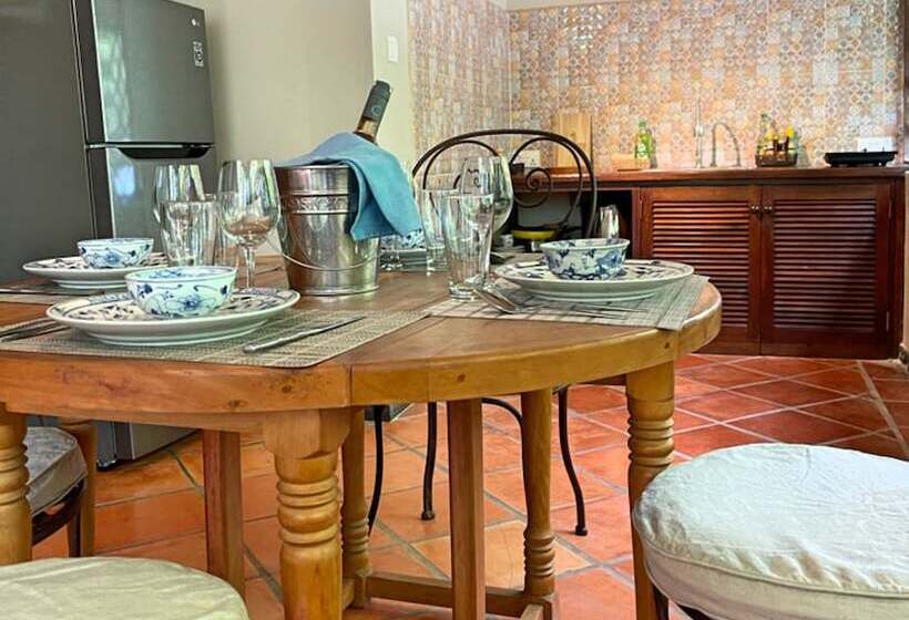 سوییت خانوادگی, La Palmeraie D'angkor