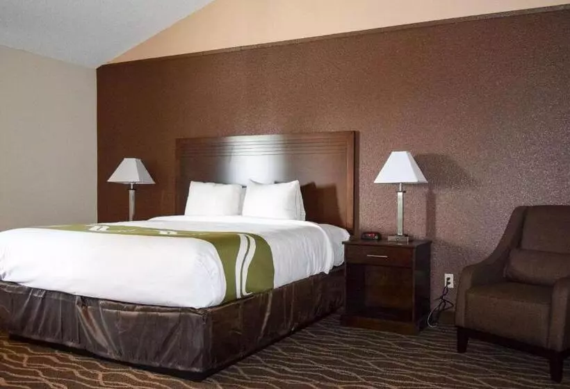 キングサイズベッドのスタンダードルーム, Quality Inn Umatilla   Hermiston