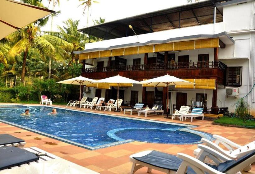 اتاق لوکس با چشم‌انداز استخر, Raja Park Beach Resort