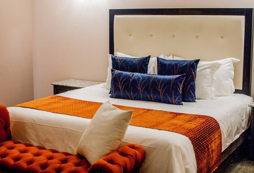 Quarto Deluxe, Ticuan