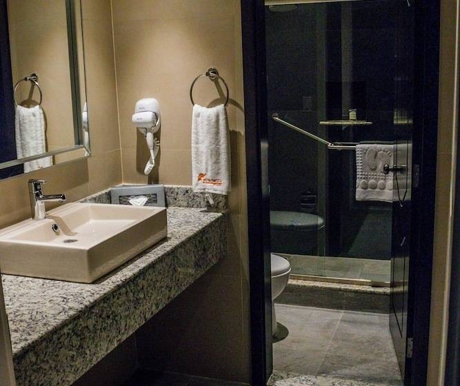 豪华房间, Ticuan